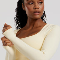 Define 2.0 Seamless Long Sleeve Built-In Bra Top | Vanilla