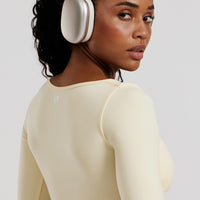 Define 2.0 Seamless Long Sleeve Built-In Bra Top | Vanilla