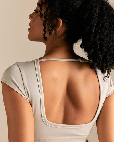 Motion Seamless Open Back Short Sleeve Crop Top | Stone