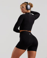 Essential Shorts | Black