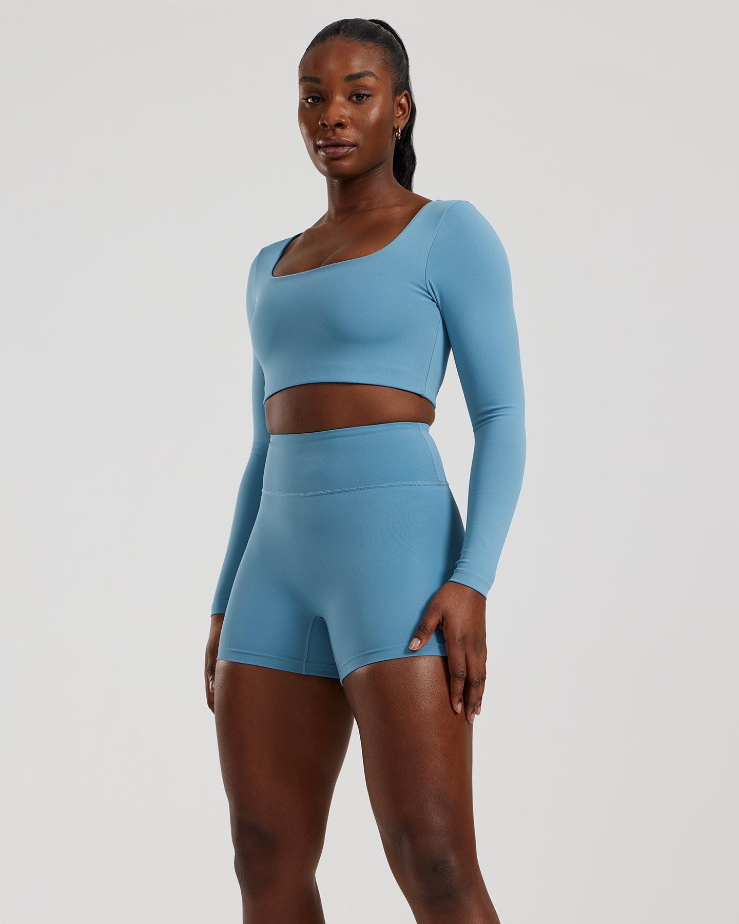 Essential Long Sleeve Built-In Bra Top | Basalt