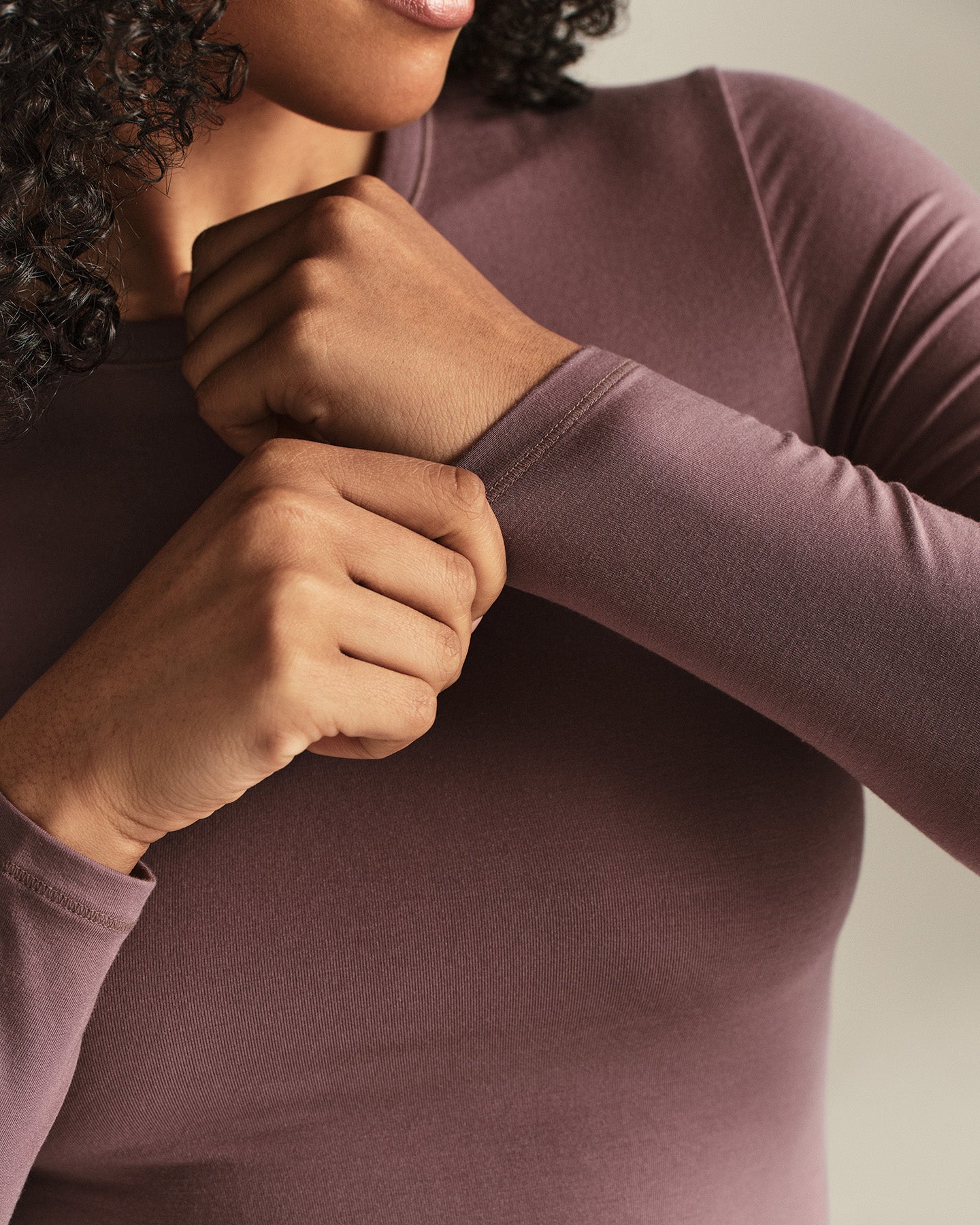 Smooth Contour Midi Crew Neck Long Sleeve T-Shirt | Deep Mocha