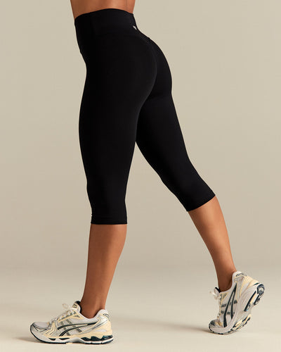 Essential Capri Leggings | Black