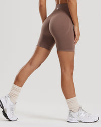 Define 2.0 Seamless Scrunch 6" Shorts | Mocha