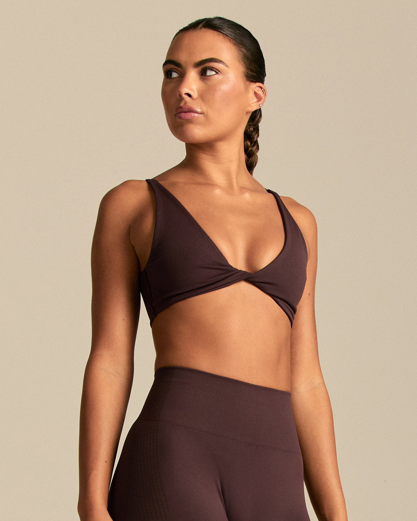 Power Reversible Twist Bra | Cafe Noir (1/6)