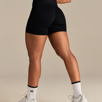 Power Seamless Scrunch Shorts | Black