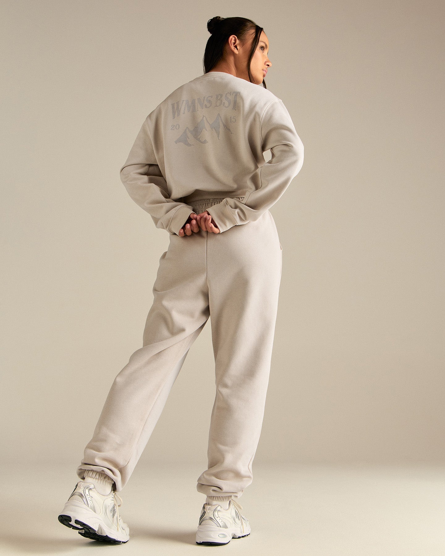 Comfort Outdoor Cropped Crew Neck | Stone