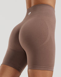 Define 2.0 Seamless Scrunch 6" Shorts | Mocha