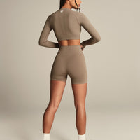 Power Seamless Long Sleeve Crop Top | Taupe Grey