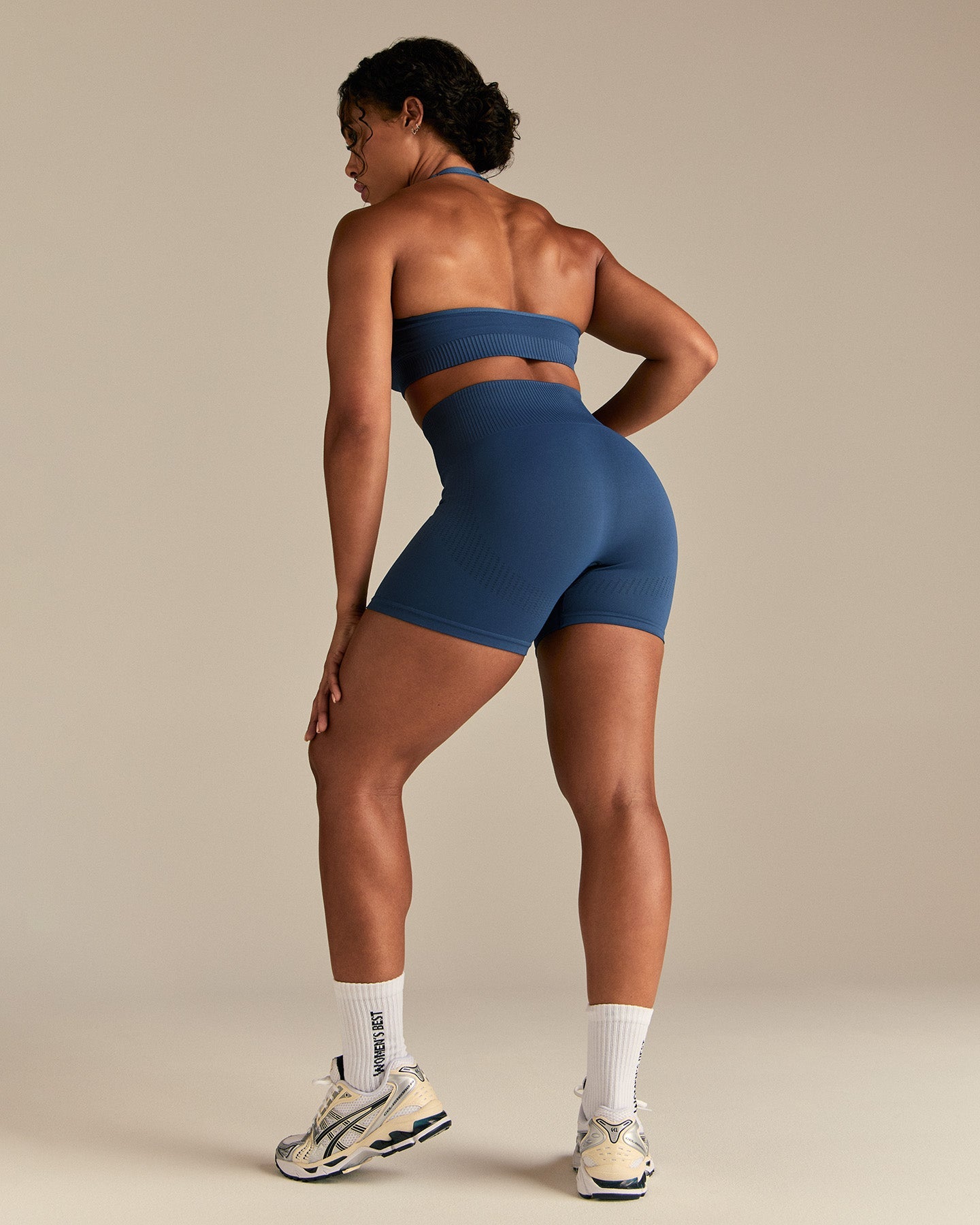 Power Seamless Halter Neck Bra | Blueberry