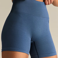 Motion Seamless Shorts | Blueberry