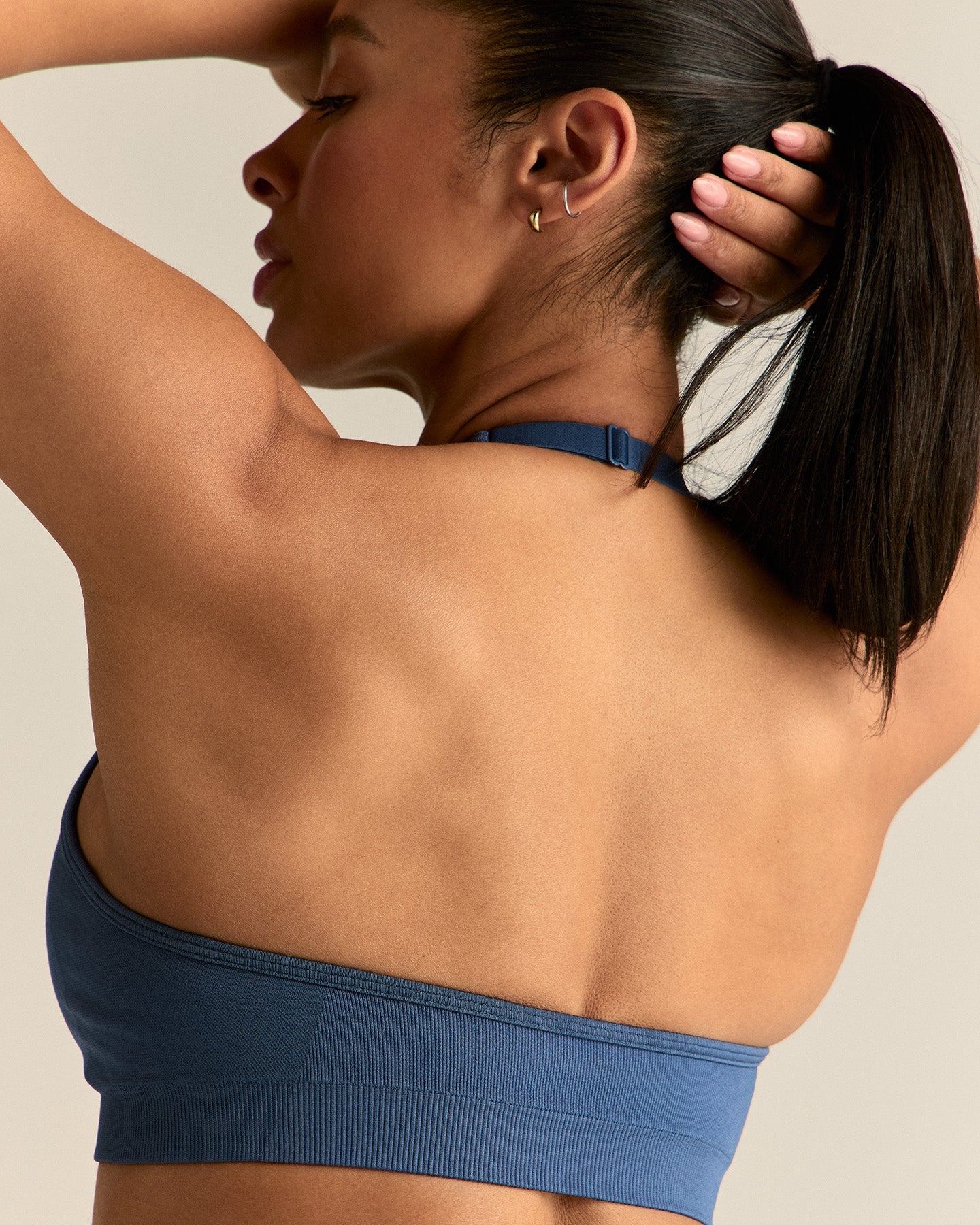 Motion Seamless Halter Bra | Blueberry