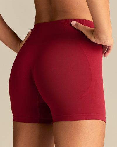 Define 2.0 High Waist Scrunch Shorts 4" | True Red