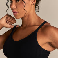Power Seamless Built-In Bra Tank | Black