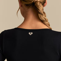 Define 2.0 Long Sleeve Scrunch Crop Top | Black (4/6)