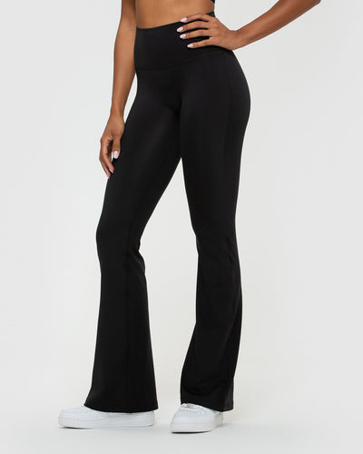 https://www.womensbest.com/cdn/shop/products/Essential_FlaredLeggings_Black_01_400x.jpg?v=1700472501