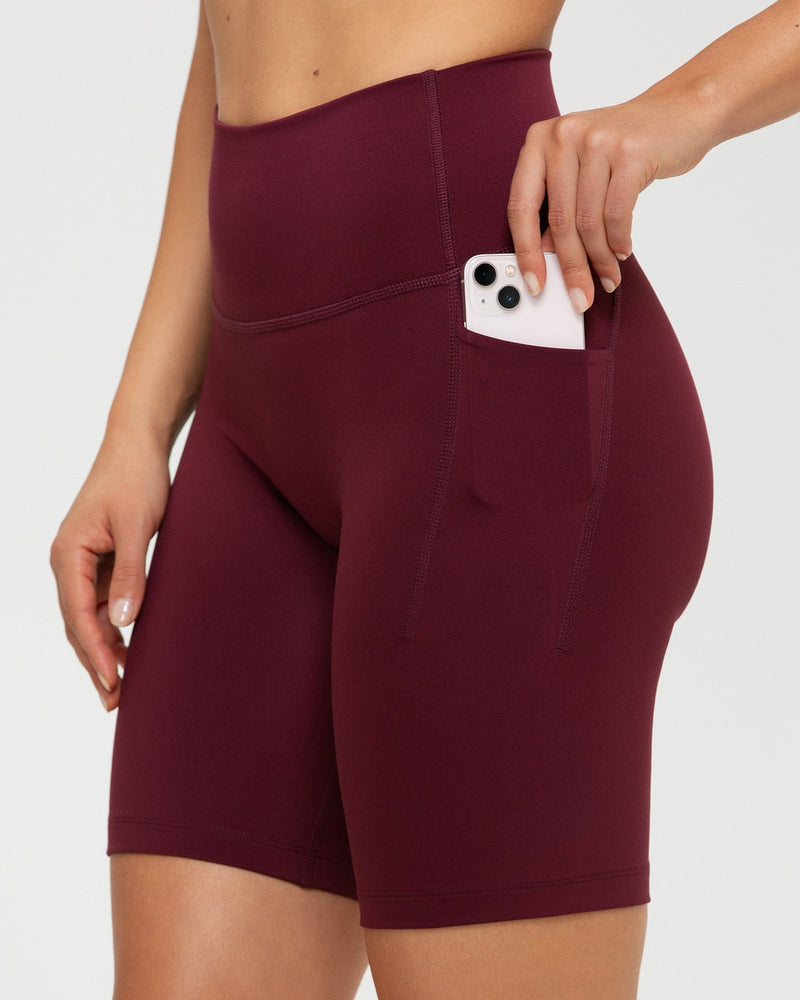 Cycling shorts shop with pockets