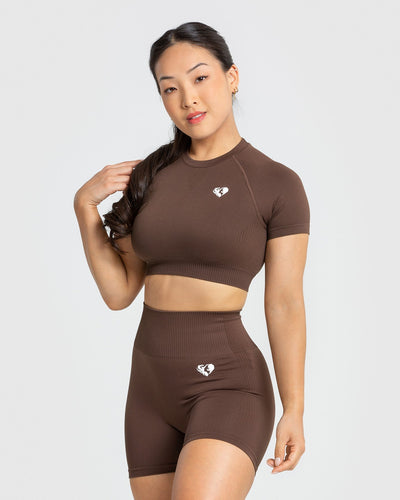 Short tops 2025